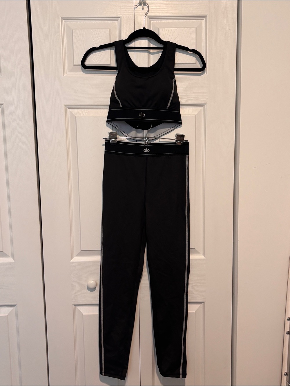 Alo Black High-Waist Legging with Matching Sports Bra